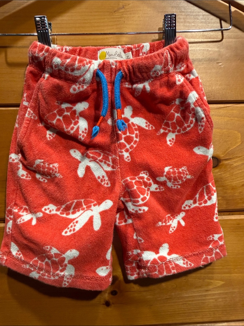 Mini Boden Coral Red Turtle Terry Shorts with Blue Drawstring-size 5Y LIKE NEW